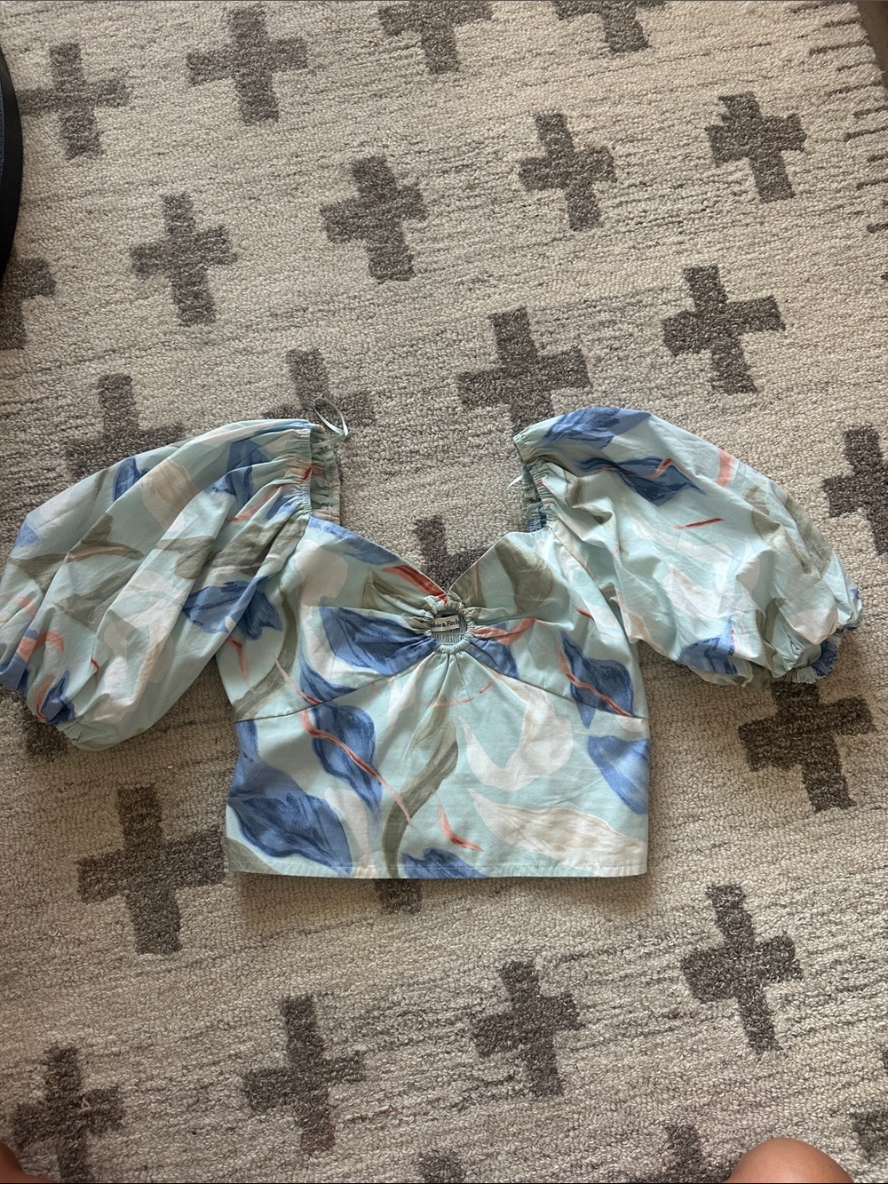Abercrombie & Fitch Light Blue Floral Puff-Sleeve Crop Top